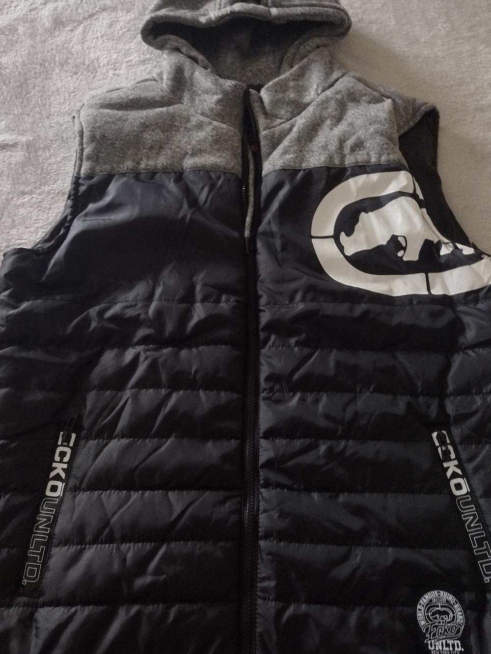 Ecko Unlimited Men's Black & Gray Hooded Puffer Vest Y2K
